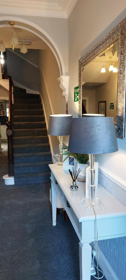 Riverbank Guesthouse 인버네스 외부 사진