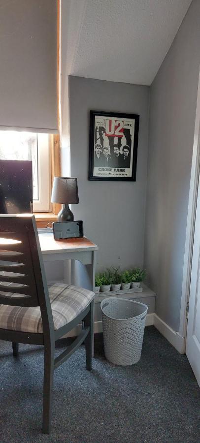 Riverbank Guesthouse 인버네스 외부 사진